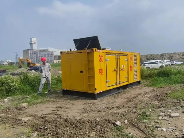 江北200KW柴油发电机机组每小时的油耗量受哪些因素影响？